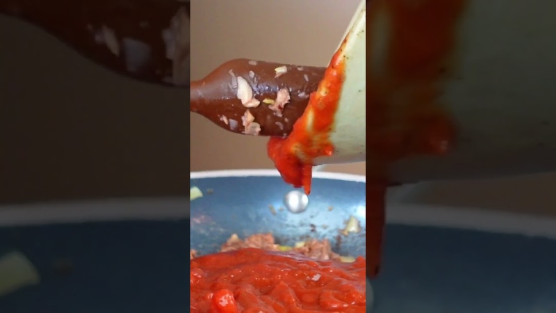 Viral Baked Spaghetti is SO easy yummy , vegan,