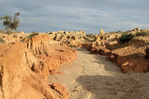 озеро мунго в австралии. озёра уилландра. озеро мунго (2008). озеро мунго. озеро мунго.