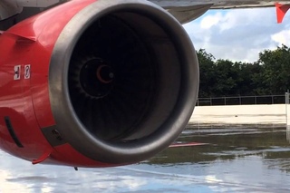 Swirl water with IAE V2500 Engine