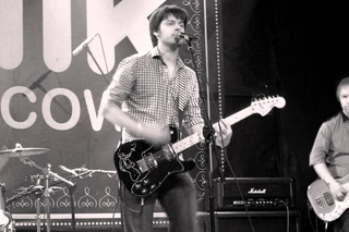 Toothpick - Biting Elbows (Live)