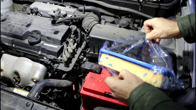 Kia Rio 1, 4 Киа Рио 2010 года Замена масла и фильтров в