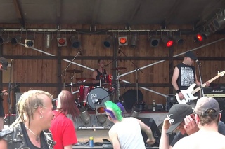 Hausvabot - live auf der Open Air Höhnie Party 2015 in Peine