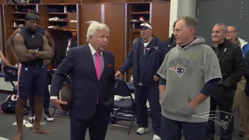 Patriots Celebrate Win Over the Browns, Inside the Locker