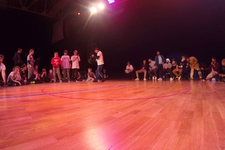 /ТАНЦУЮЩАЯ РОССИЯ 2016/ИЖЕВСК/Bgirl 1vs 1/ BgirlTORI vs Bgirl Арина/1/4Финала/
