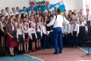Гімн школи - викону учнівсько-учительський хор в аранжуванні В.Д. Гаврильчука