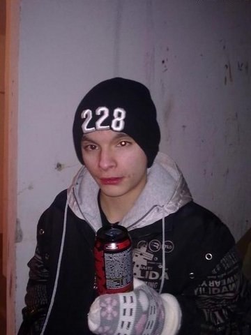 Максим Иванов как бэ намекает что он ----> | Пыть-Ях