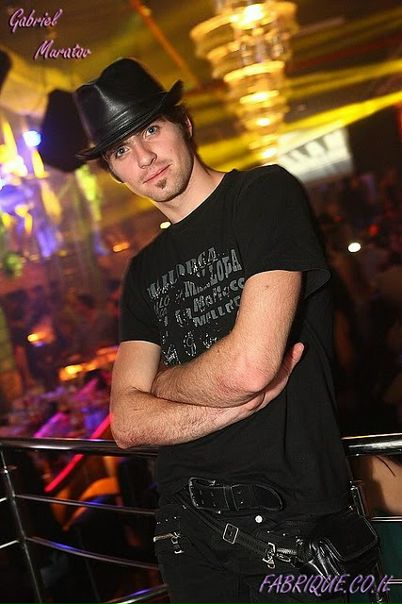 №15, Евгений Кучвар №15, Евгений Кучвар