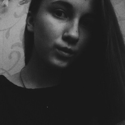 Полина Тепляшина