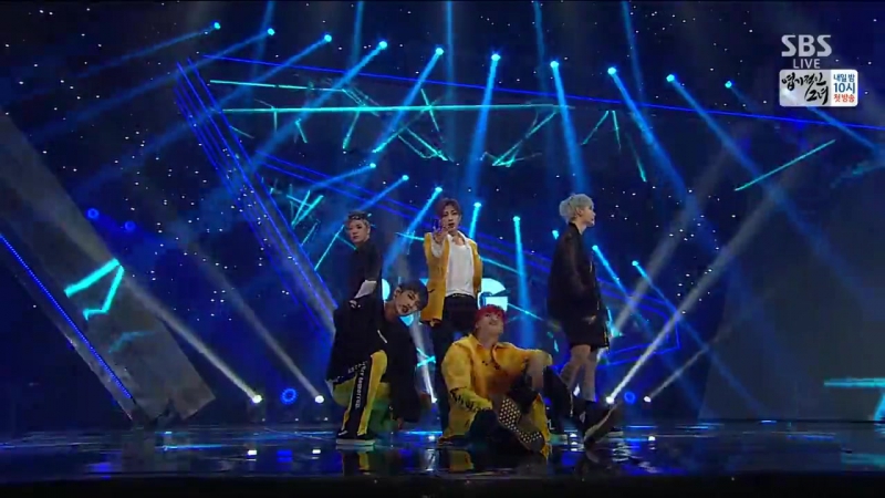 PEFR 170528 B. I. G ( Boys In Groove) Hello Hello