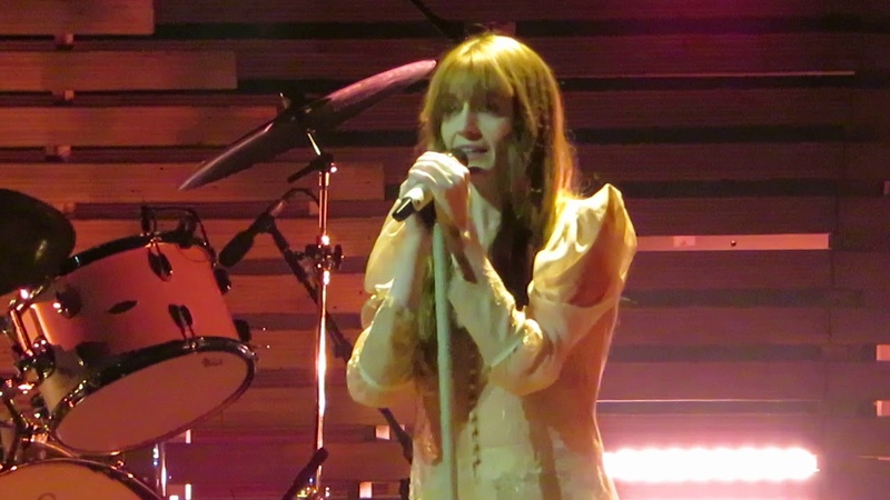 FLORENCE + THE MACHINE June live in Paris (24, 03,