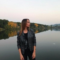 Анна Попова