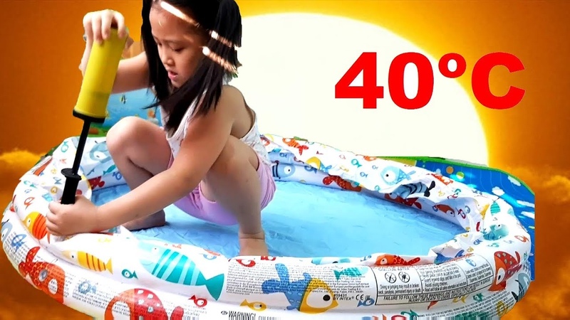Gia Linh thiết kế trò chơi với phao bơi trong ngày hè nắng nóng 40 độ
