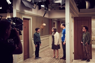 теория большого взрыва актеры кейли куоко. студия съемок теория большого взрыва. теория большого взрыва съемочная площадка. съемочная площадка сериала теория большого взрыва. теория большого взрыва съемки сериала.