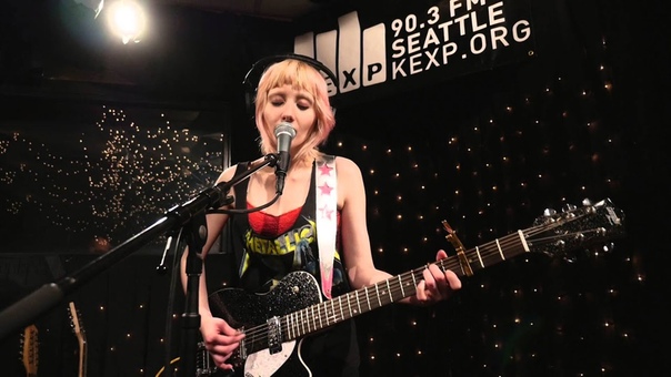 Jessica Lea Mayfield No Fun ( Live on