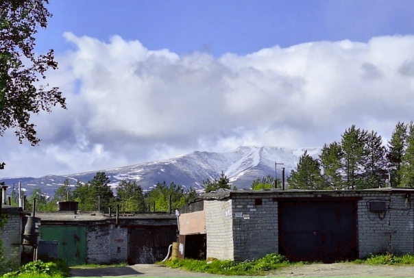 Свежий снег на горах в июне это база 😂