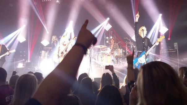 R5 Wild hearts Live in Portland, Sometime Last Night tour