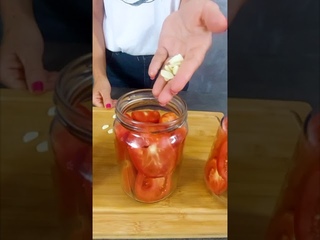 jedite svež paradajz cele godine - recept za zimnicu od paradajza bez hemije i pasterizacije