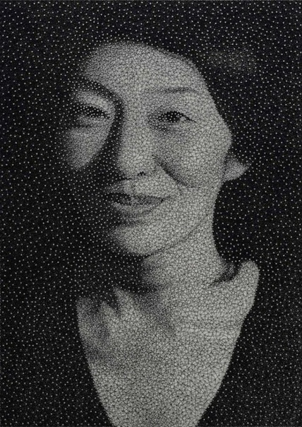 Куми Ямашита (англ umi Yamashita, р. 1968) современная американская художница и дизайнер, родившаяся в Японии. Интересно, что для всего изображения художник использует всего одну нить, которая