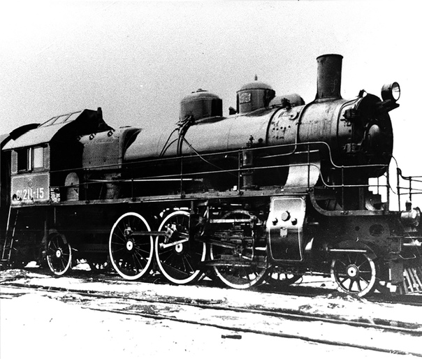 Железнодорожный су 1. Железнодорожный су 1. Су-3 истребитель. Витебский вокзал 1941. Train cowcatcher.